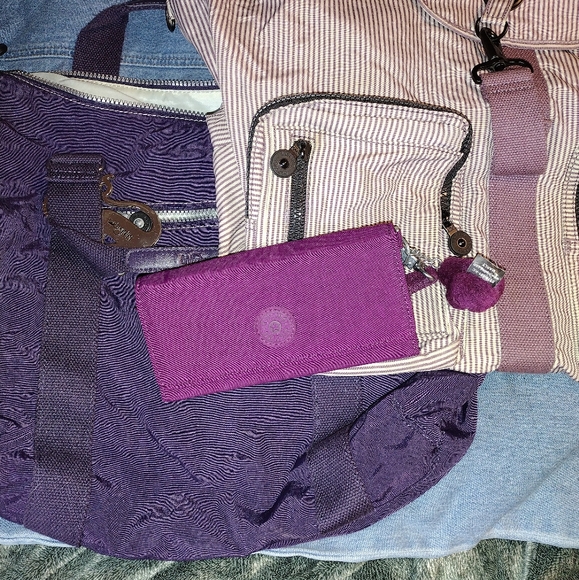 Trifold wallet wristlet - Picture 9 of 10